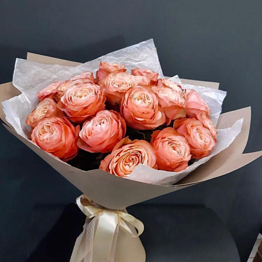 Букет из 19 оранжевых пионовидных роз